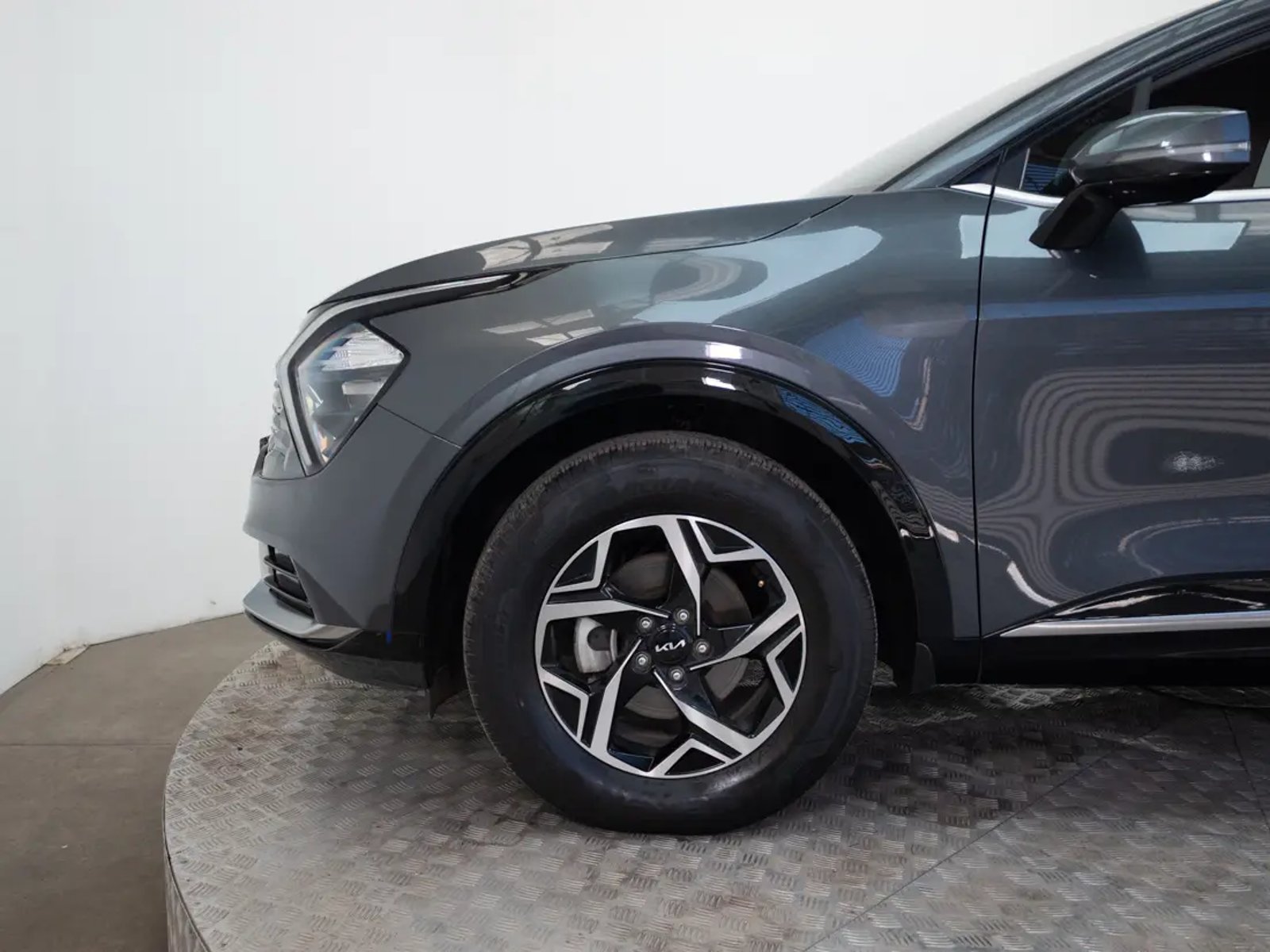 Kia SPORTAGE 2023 - Imagen 17 de 20