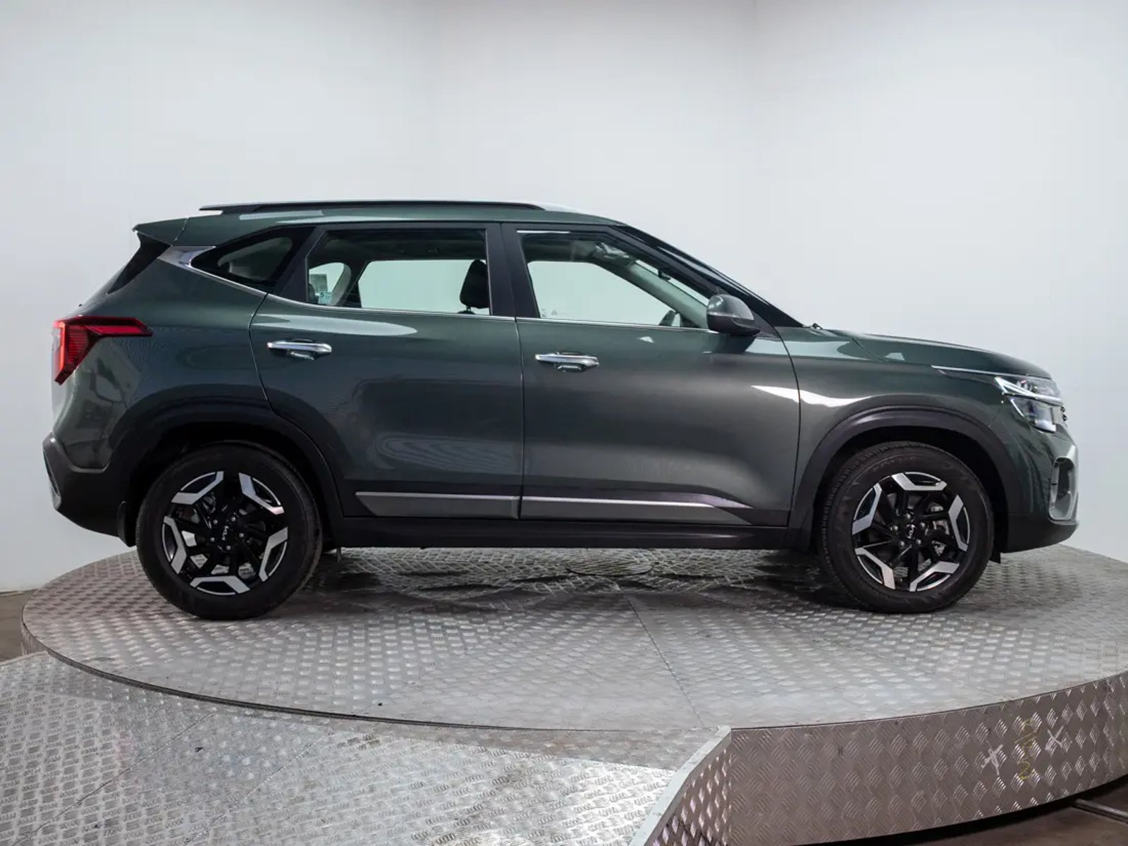 Kia SELTOS 2025 - Imagen 8 de 19