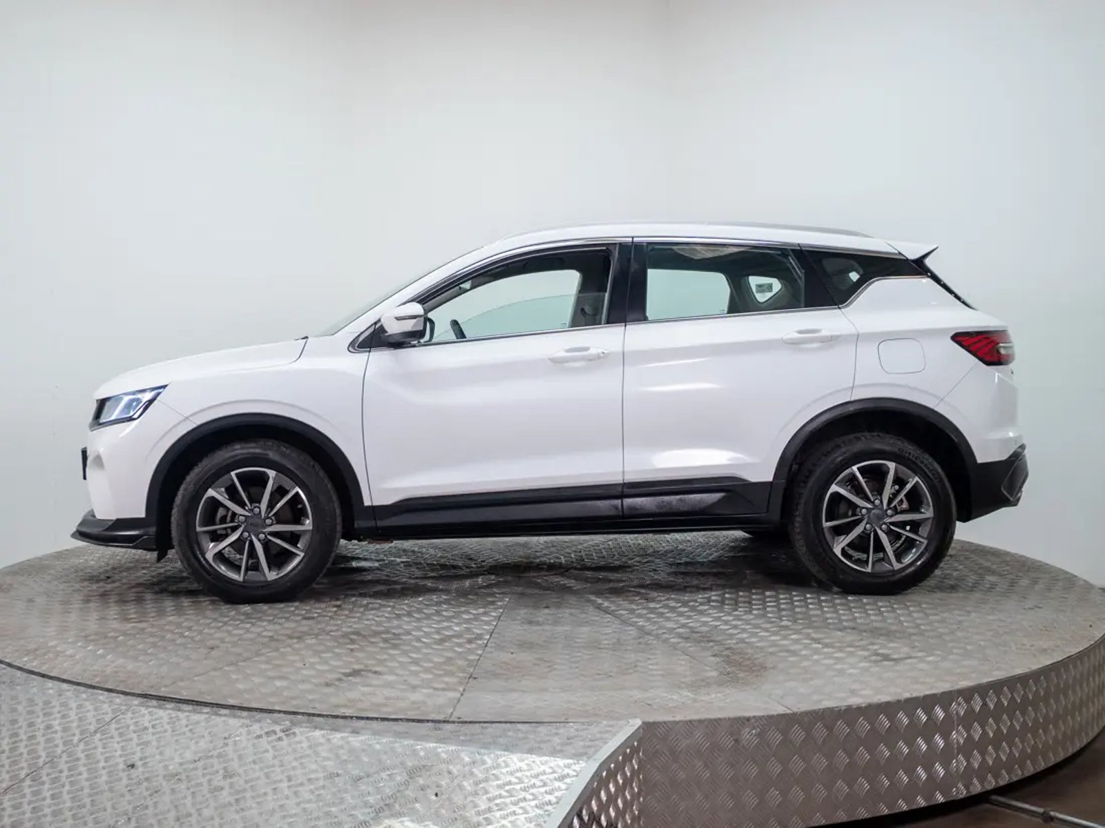 GEELY COOLRAY 2023 - Imagen 7 de 20