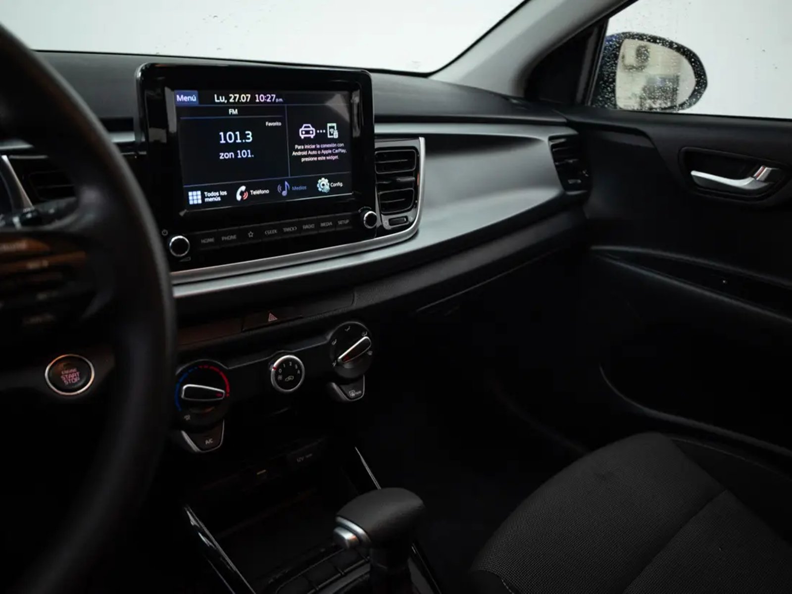 Kia RIO 5 2024 - Imagen 12 de 20
