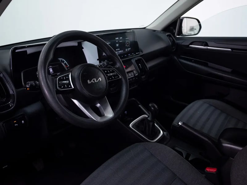 Kia SONET 2023 - Imagen 12 de 17
