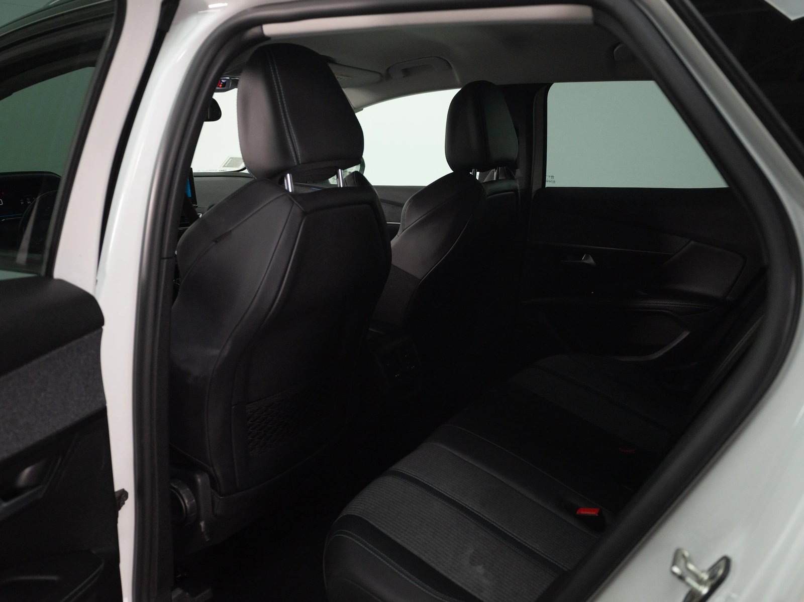 Peugeot 3008 2022 - Imagen 11 de 15