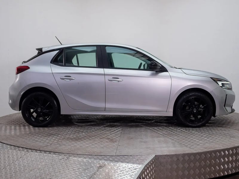 Opel CORSA 2024 - Imagen 8 de 18