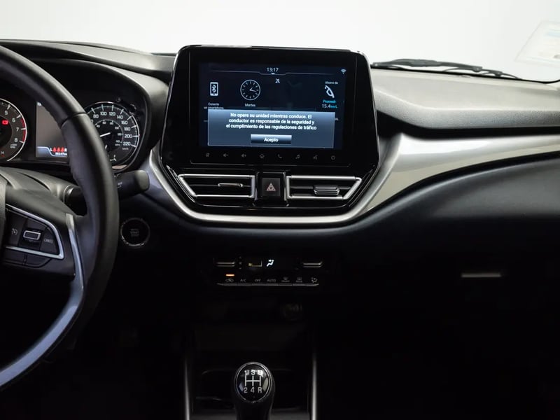 Suzuki BALENO 2025 - Imagen 16 de 19