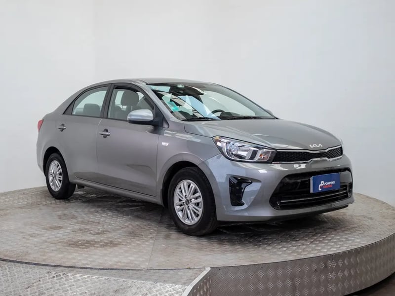 Kia SOLUTO 2024 - Imagen 9 de 20