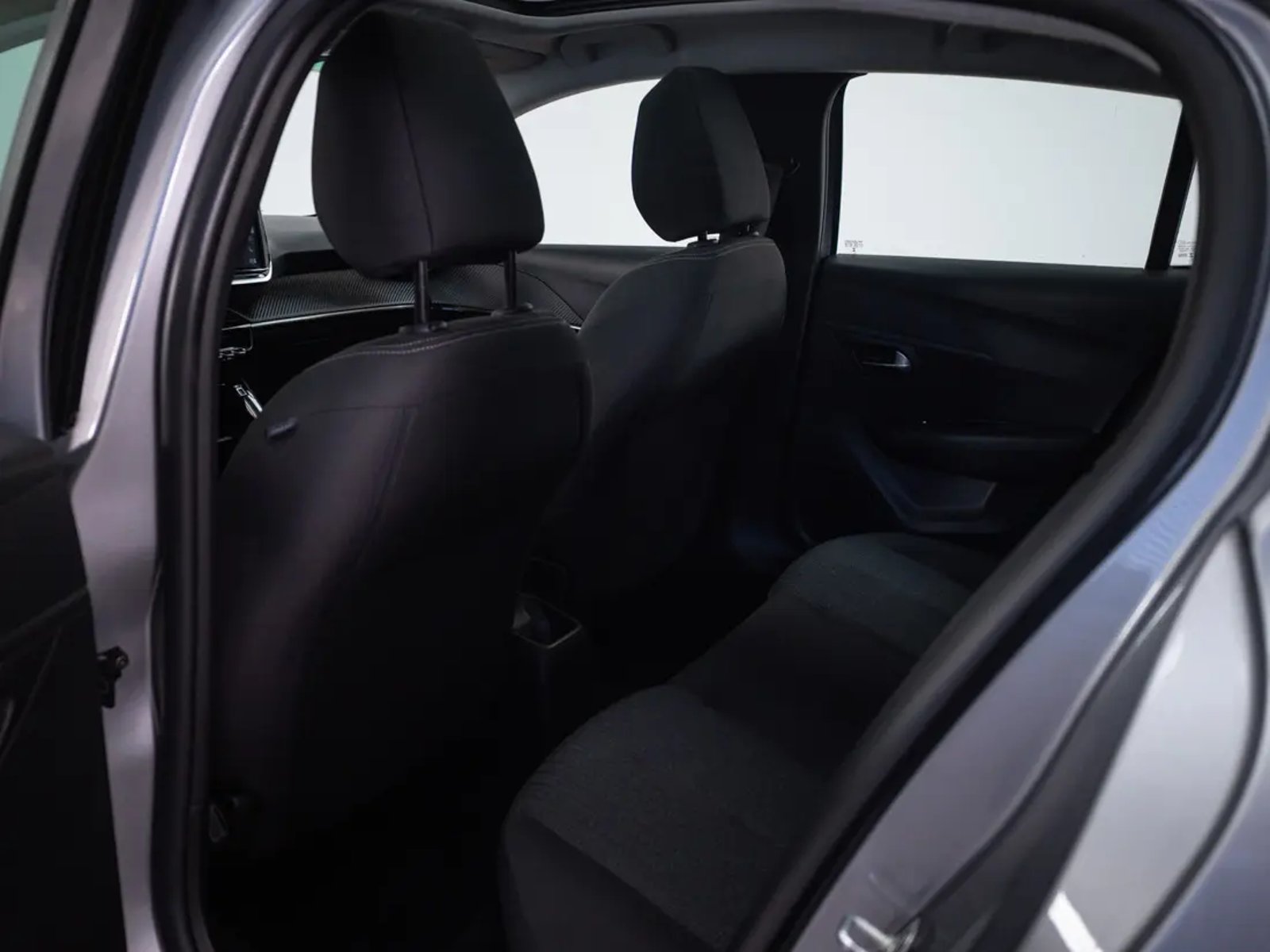 PEUGEOT 208 2023 - Imagen 14 de 18