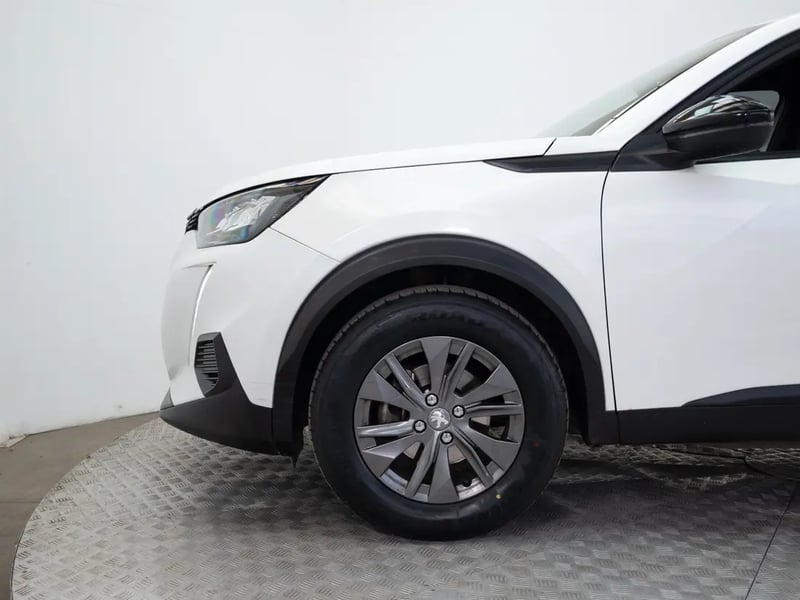 Peugeot NEW 2008 2023 - Imagen 17 de 19