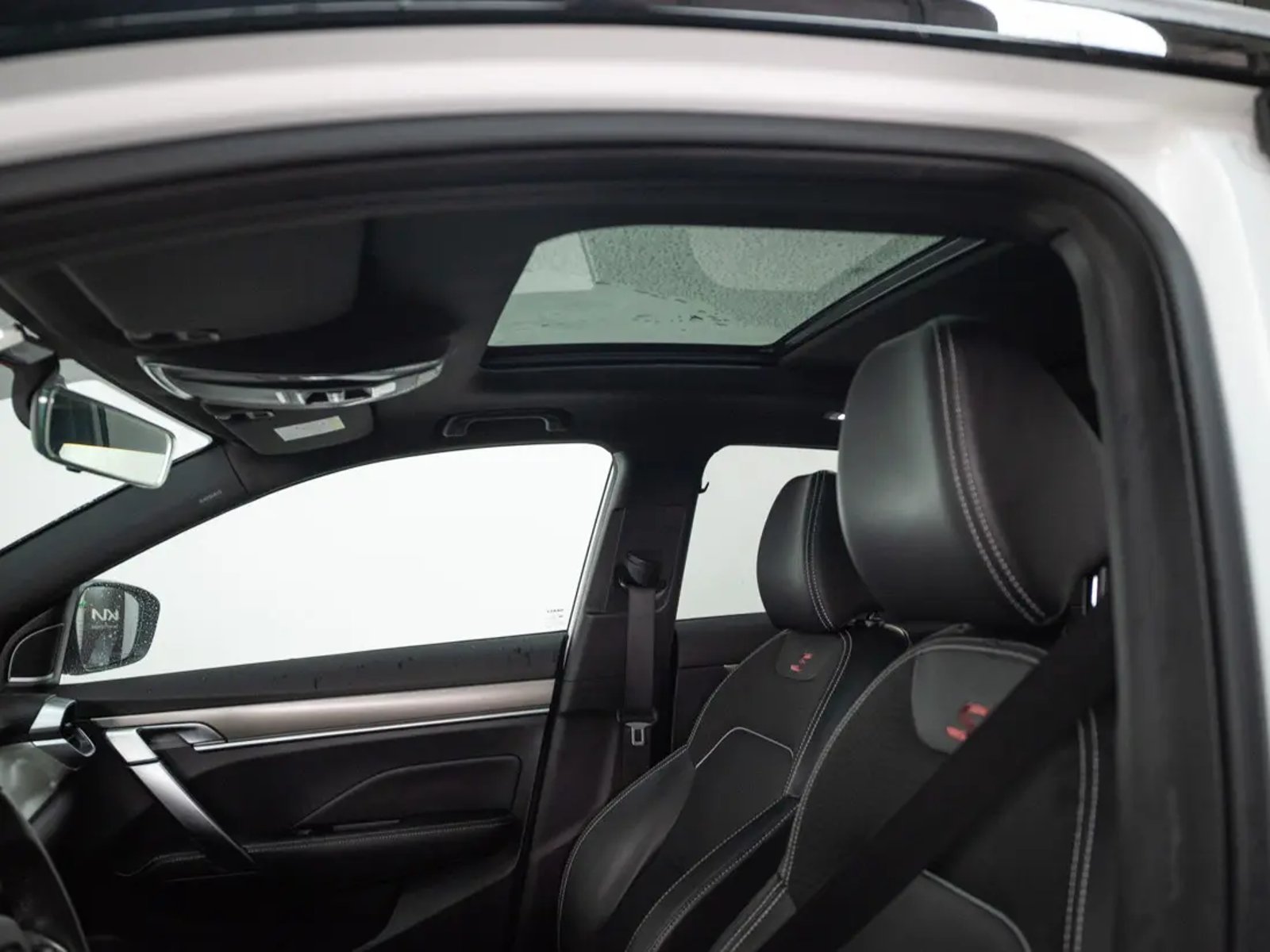 Geely COOLRAY 2023 - Imagen 17 de 20