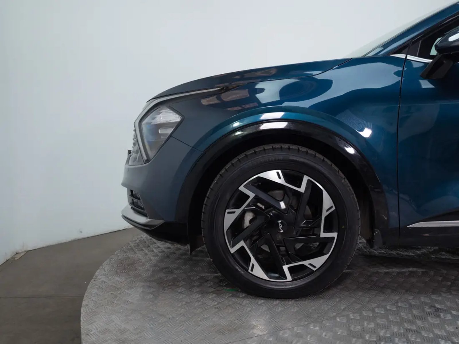 Kia SPORTAGE 2023 - Imagen 17 de 19