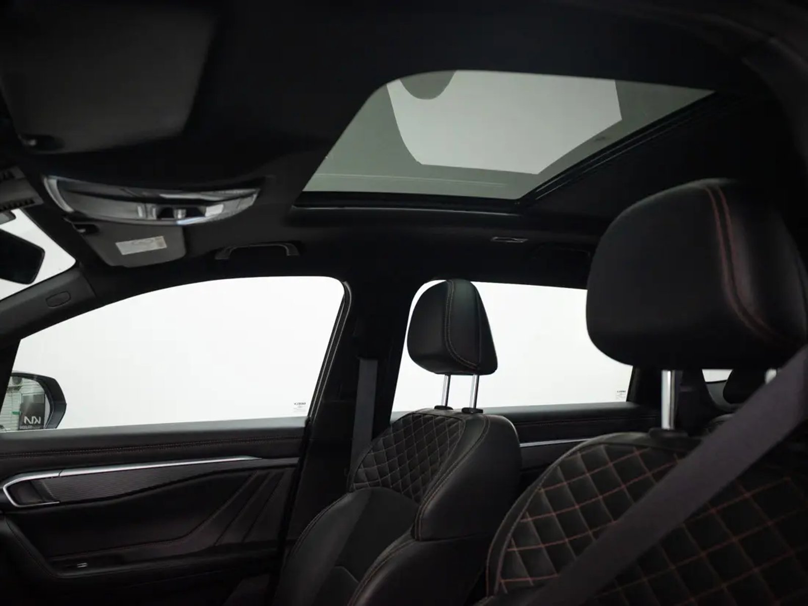 Geely OKAVANGO 2025 - Imagen 18 de 20