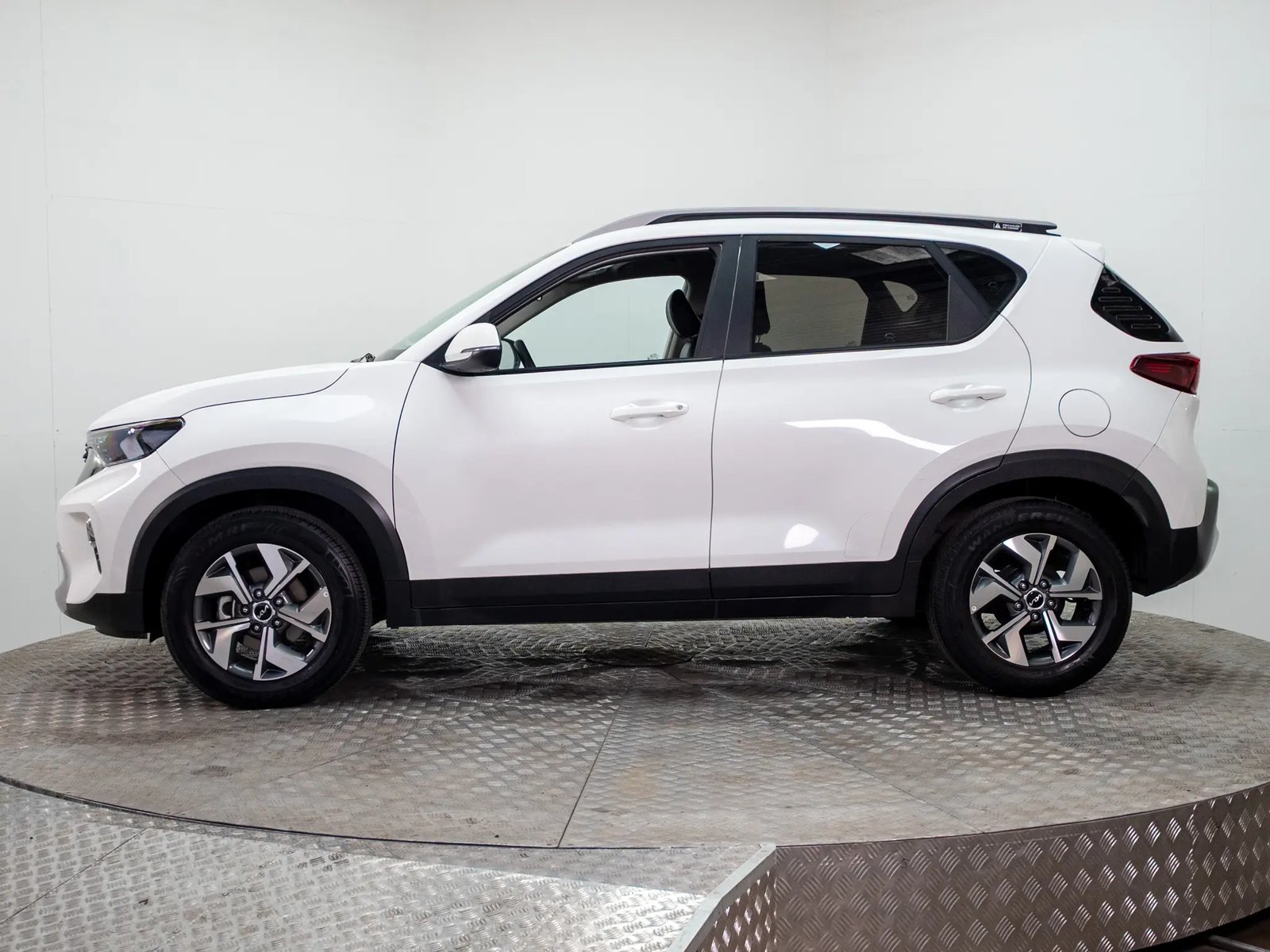 KIA SONET 2023 - Imagen 5 de 20
