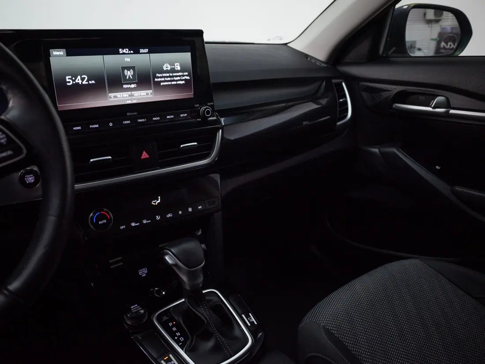Kia SELTOS 2024 - Imagen 11 de 20