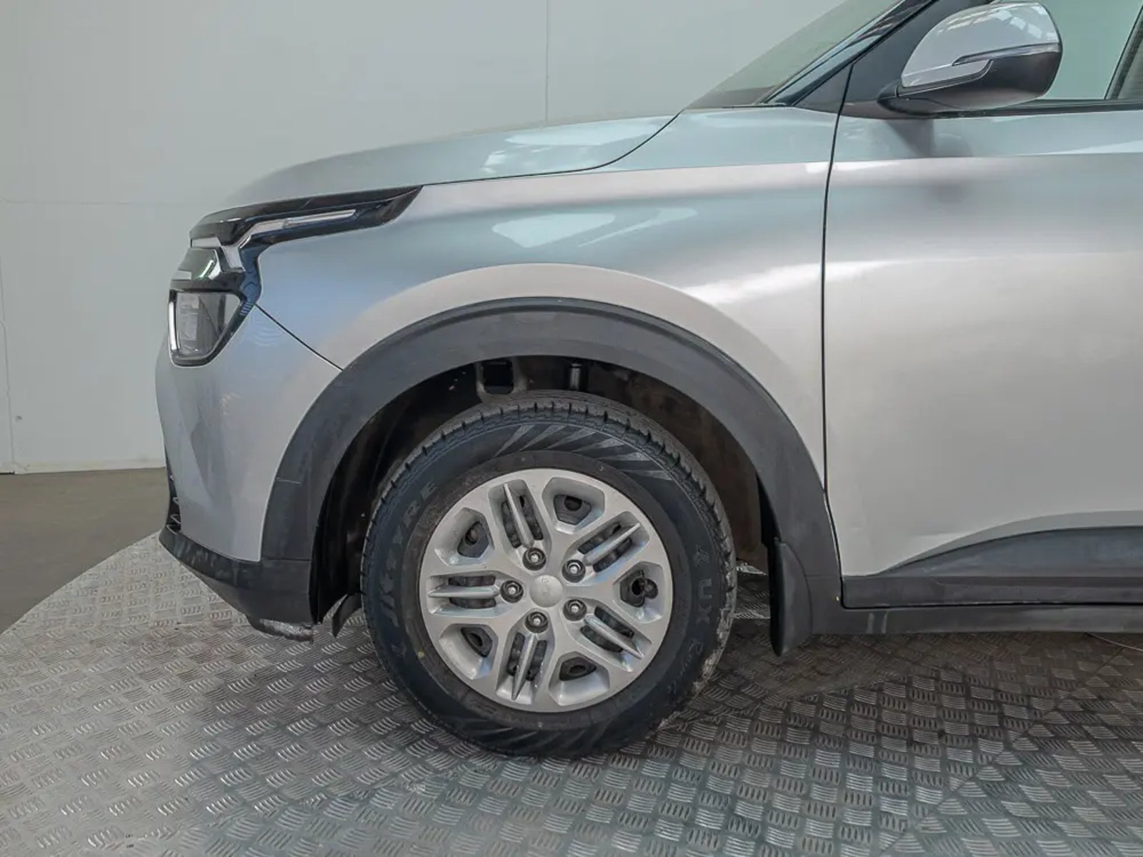 KIA CARENS 2023 - Imagen 9 de 15