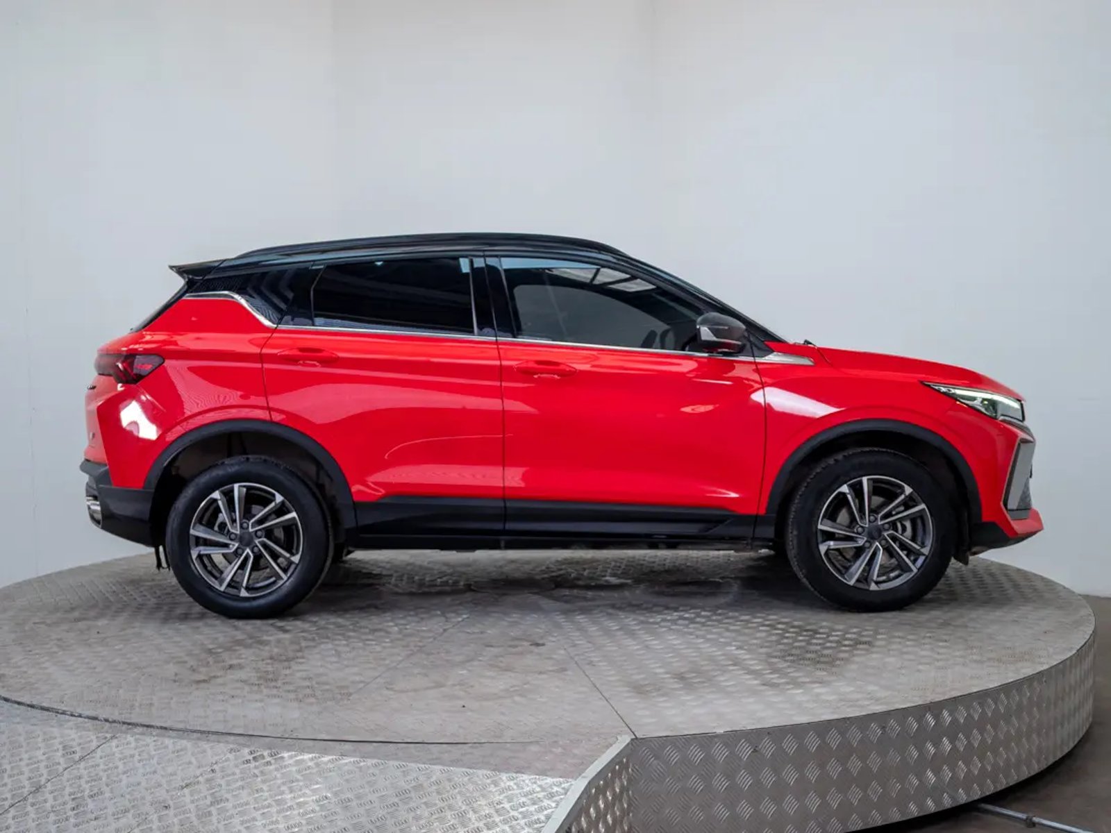 Geely COOLRAY 2024 - Imagen 8 de 20