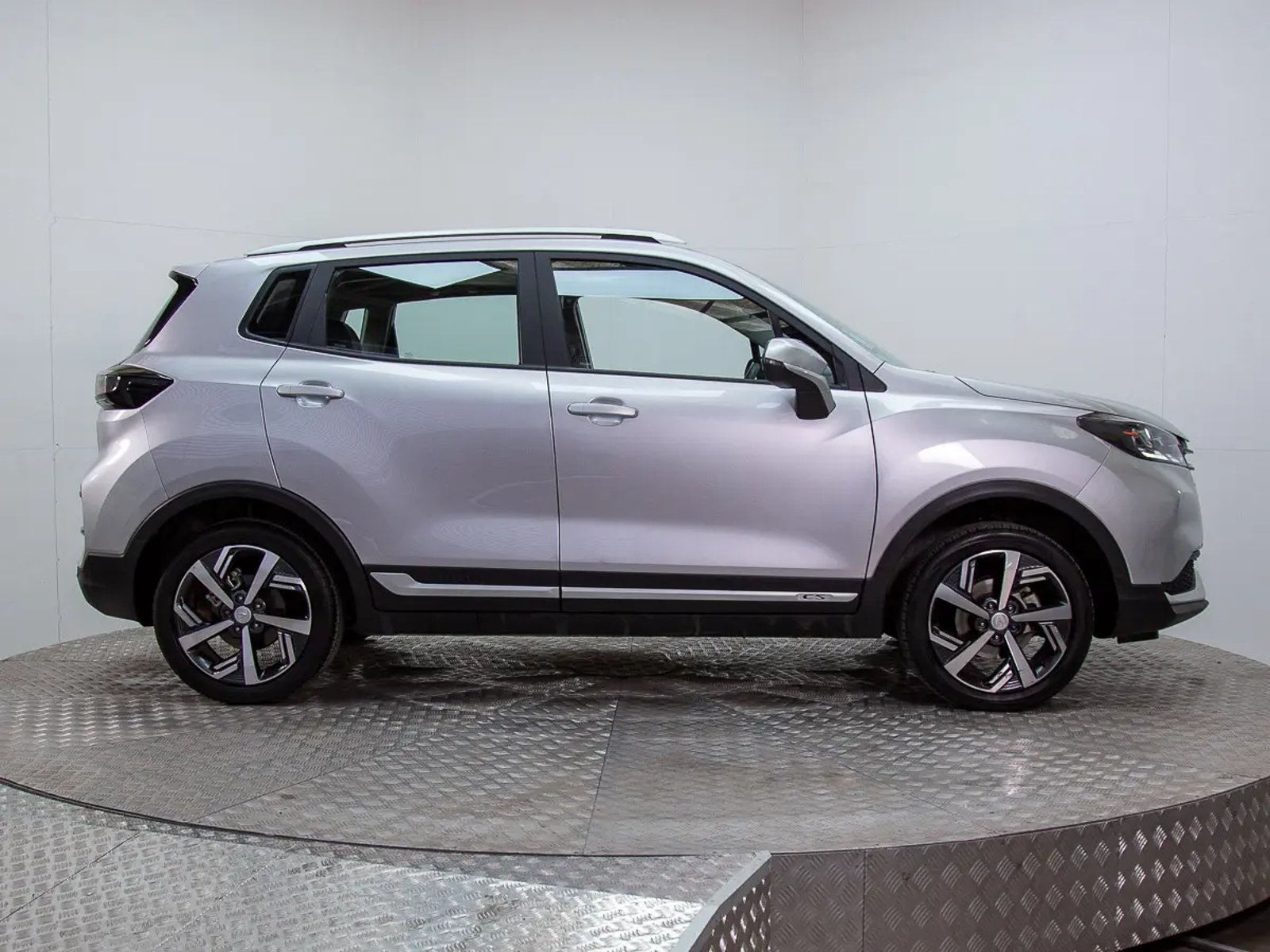 CHANGAN CS15 2024 - Imagen 4 de 18