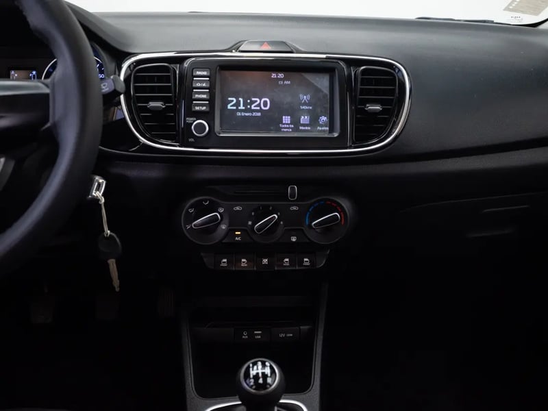 Kia SOLUTO 2023 - Imagen 16 de 20