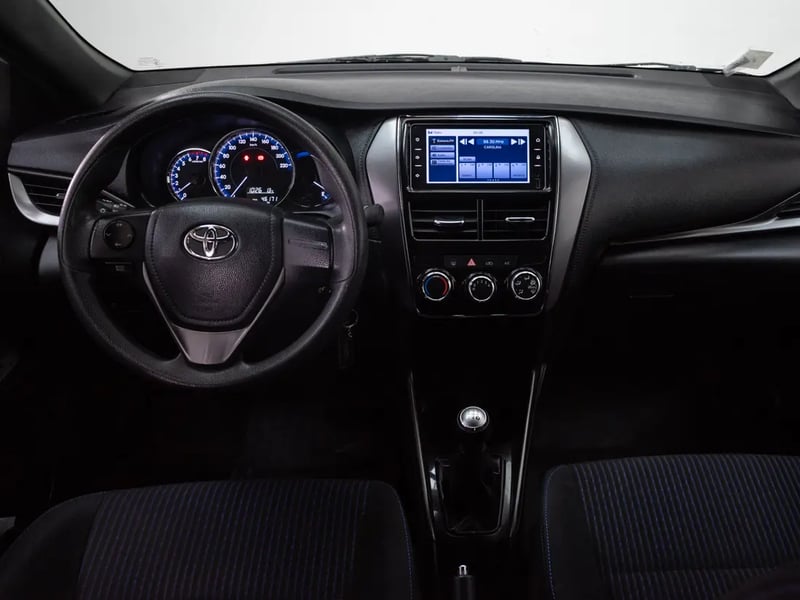 Toyota YARIS 2022 - Imagen 15 de 20