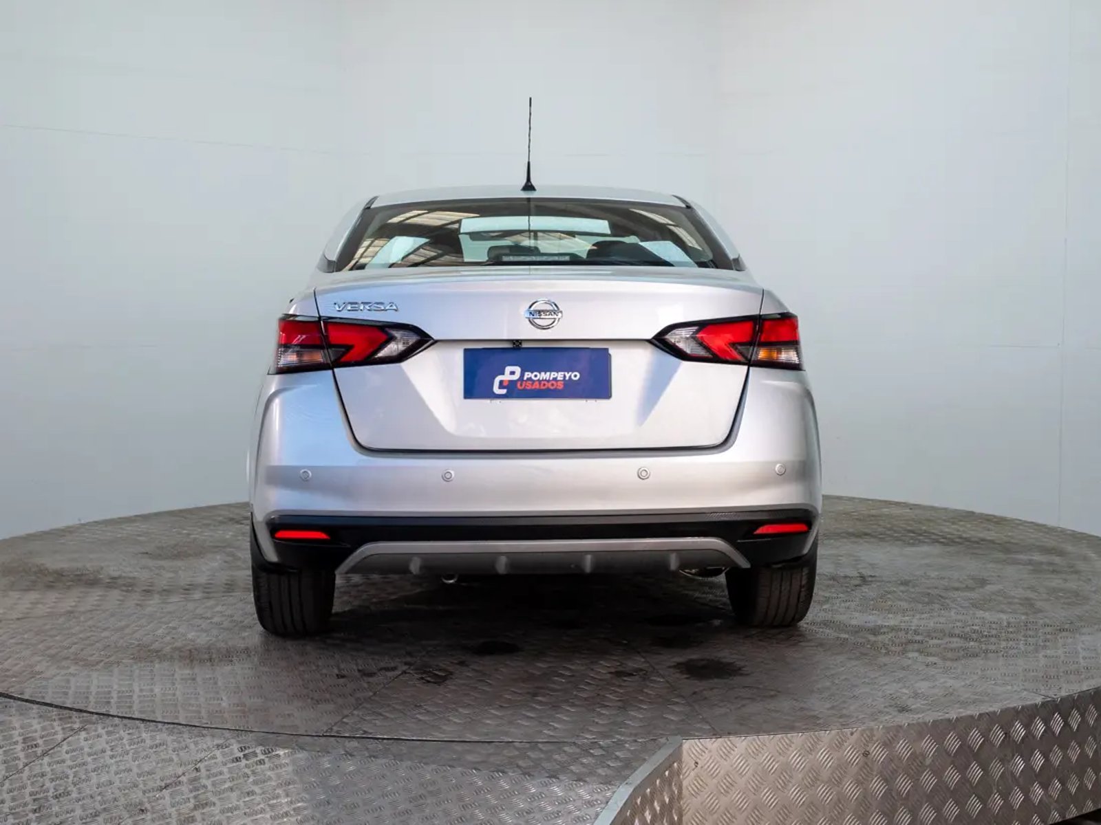 Nissan VERSA 2021 - Imagen 7 de 19