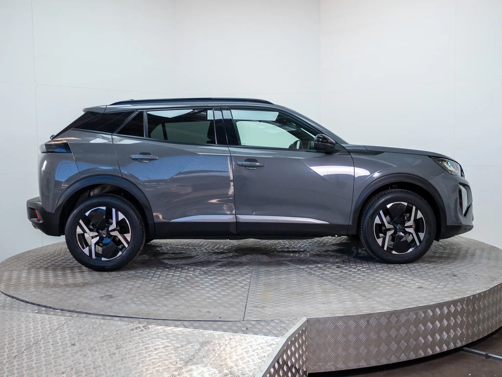 PEUGEOT NEW 2008 2024 - Imagen 9 de 19
