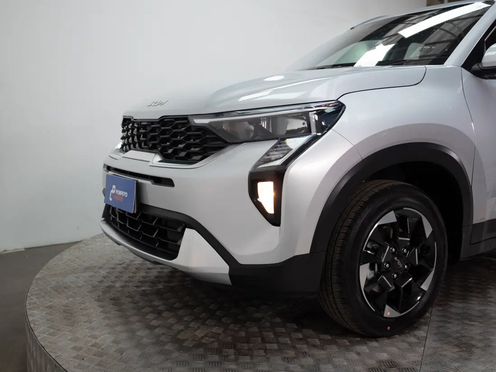 Kia SONET 2025 - Imagen 18 de 19