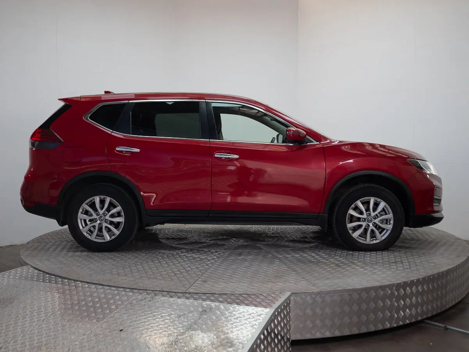 Nissan X-TRAIL 2023 - Imagen 8 de 19