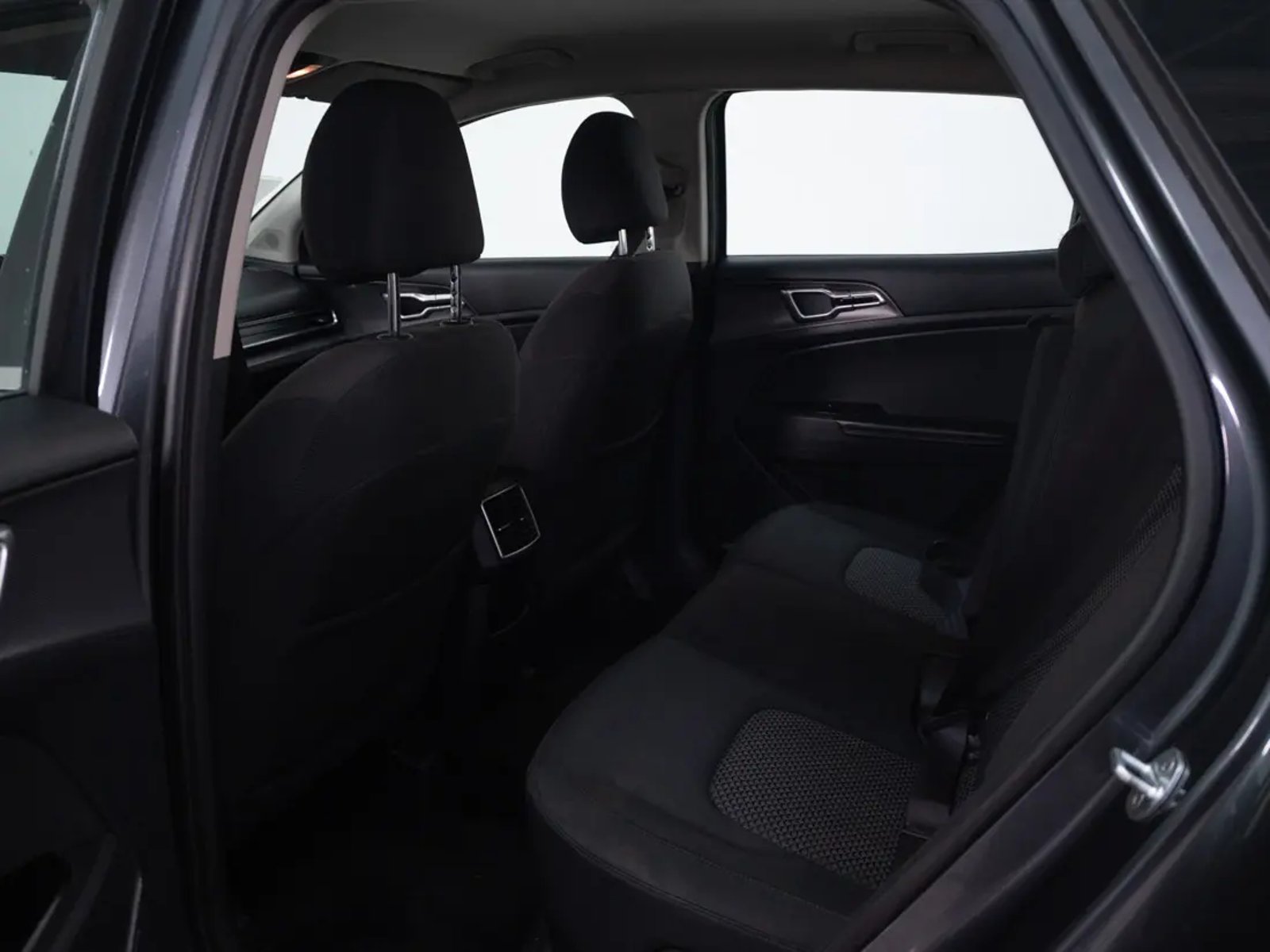 Kia SPORTAGE 2024 - Imagen 14 de 19