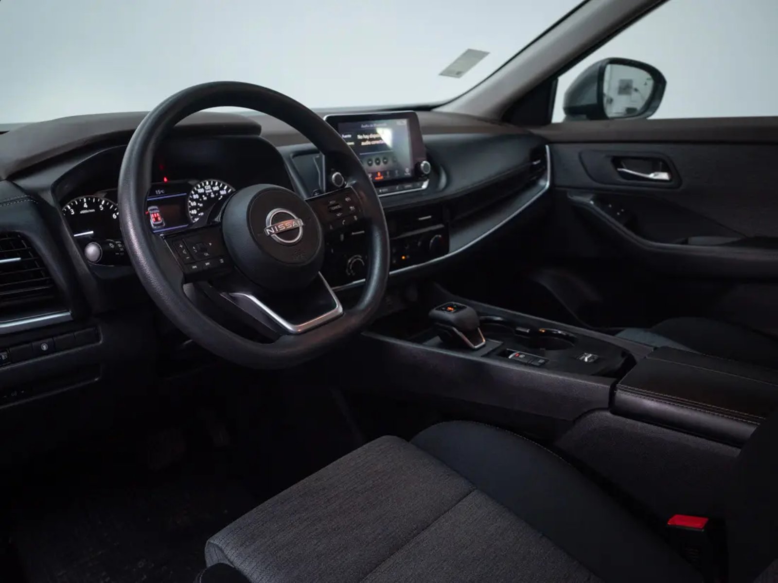 NISSAN X-TRAIL 2025 - Imagen 14 de 20