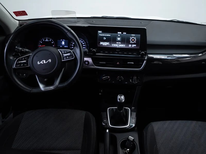 Kia SELTOS 2022 - Imagen 15 de 19