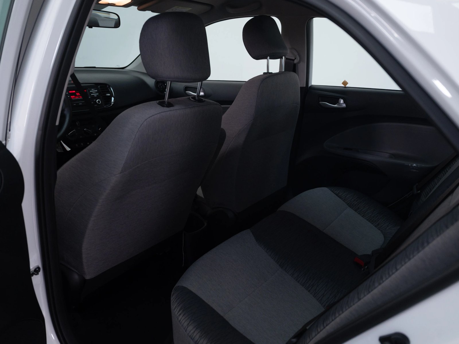 KIA SOLUTO 2026 - Imagen 15 de 17