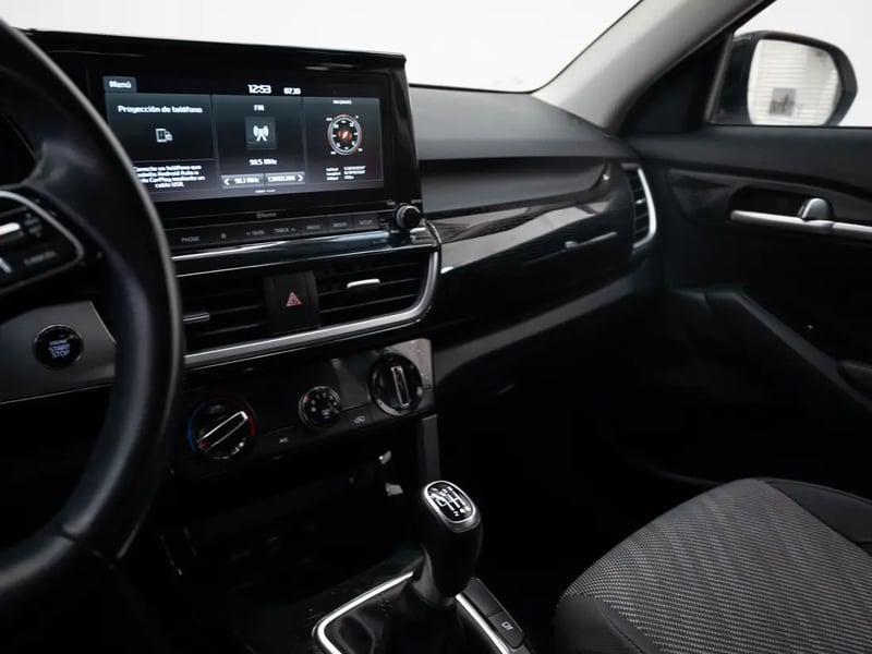 Kia SELTOS 2022 - Imagen 12 de 19