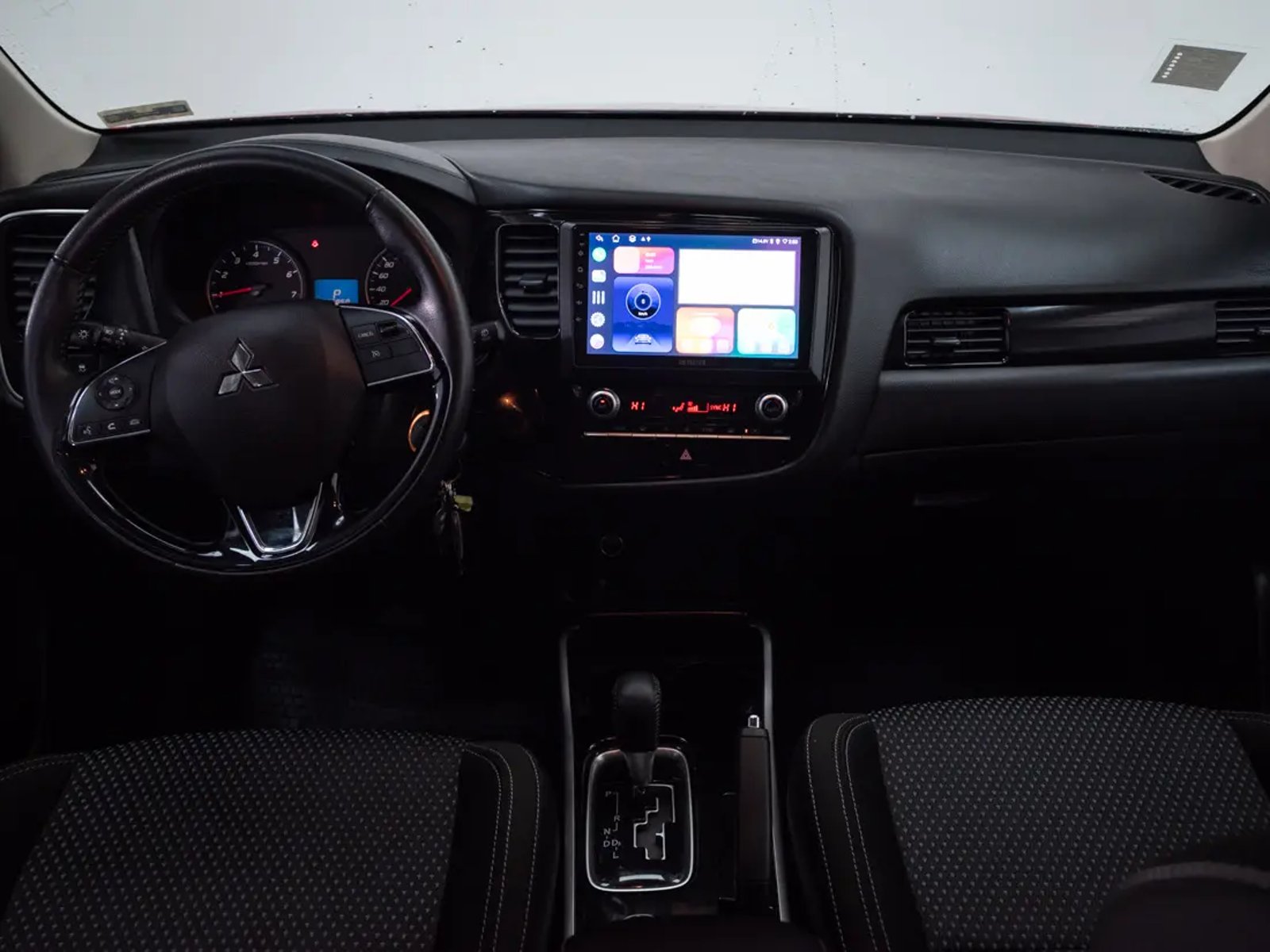 Mitsubishi OUTLANDER 2023 - Imagen 15 de 20