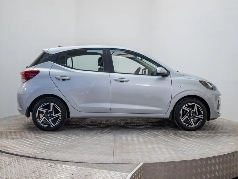 Hyundai GRAND I-10 2025 - Imagen 8 de 20
