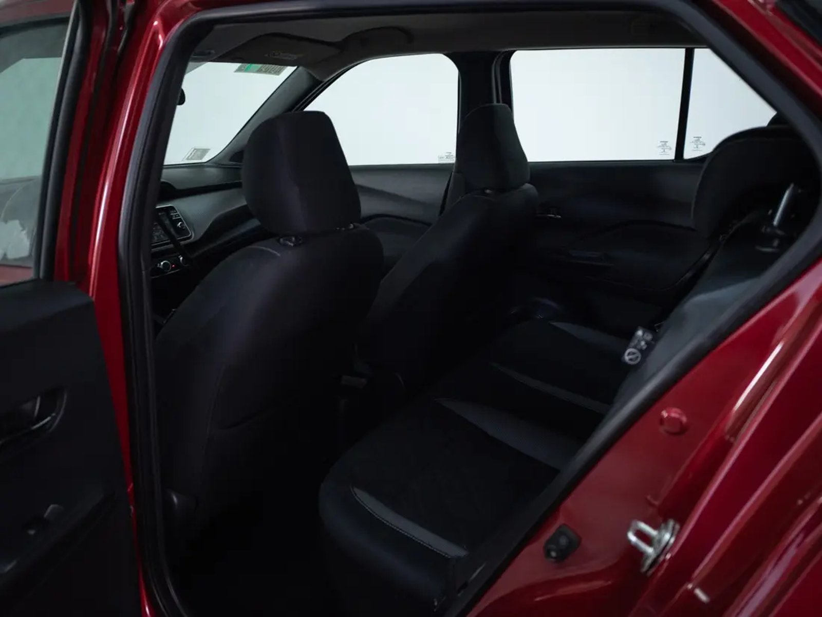 NISSAN KICKS 2019 - Imagen 16 de 18