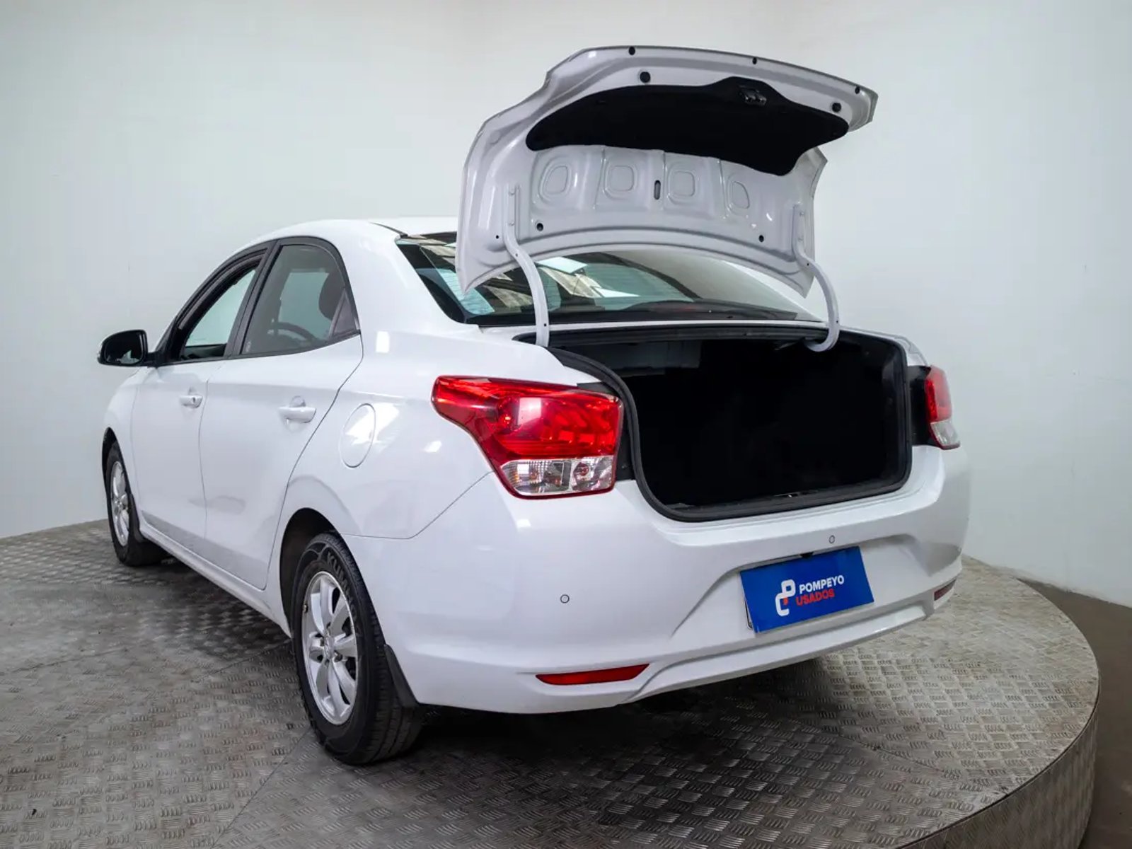 Hyundai VERNA 2021 - Imagen 10 de 20