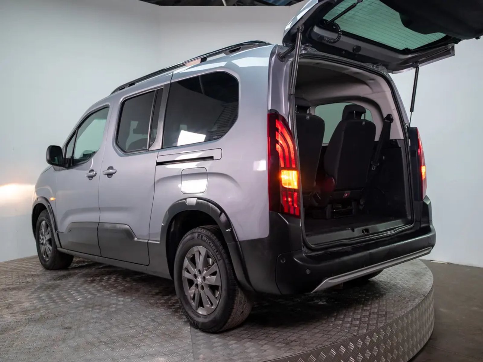 Peugeot RIFTER 2023 - Imagen 9 de 19