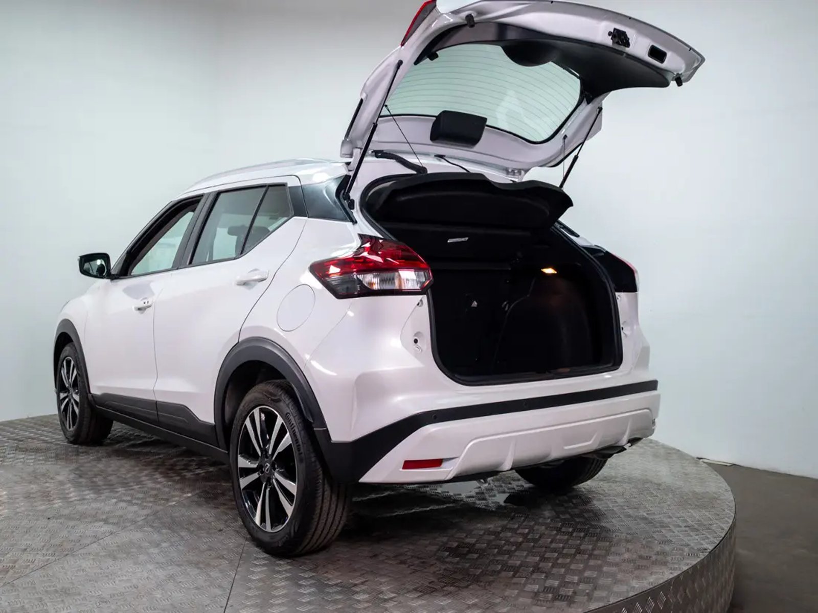 Nissan KICKS 2025 - Imagen 10 de 20