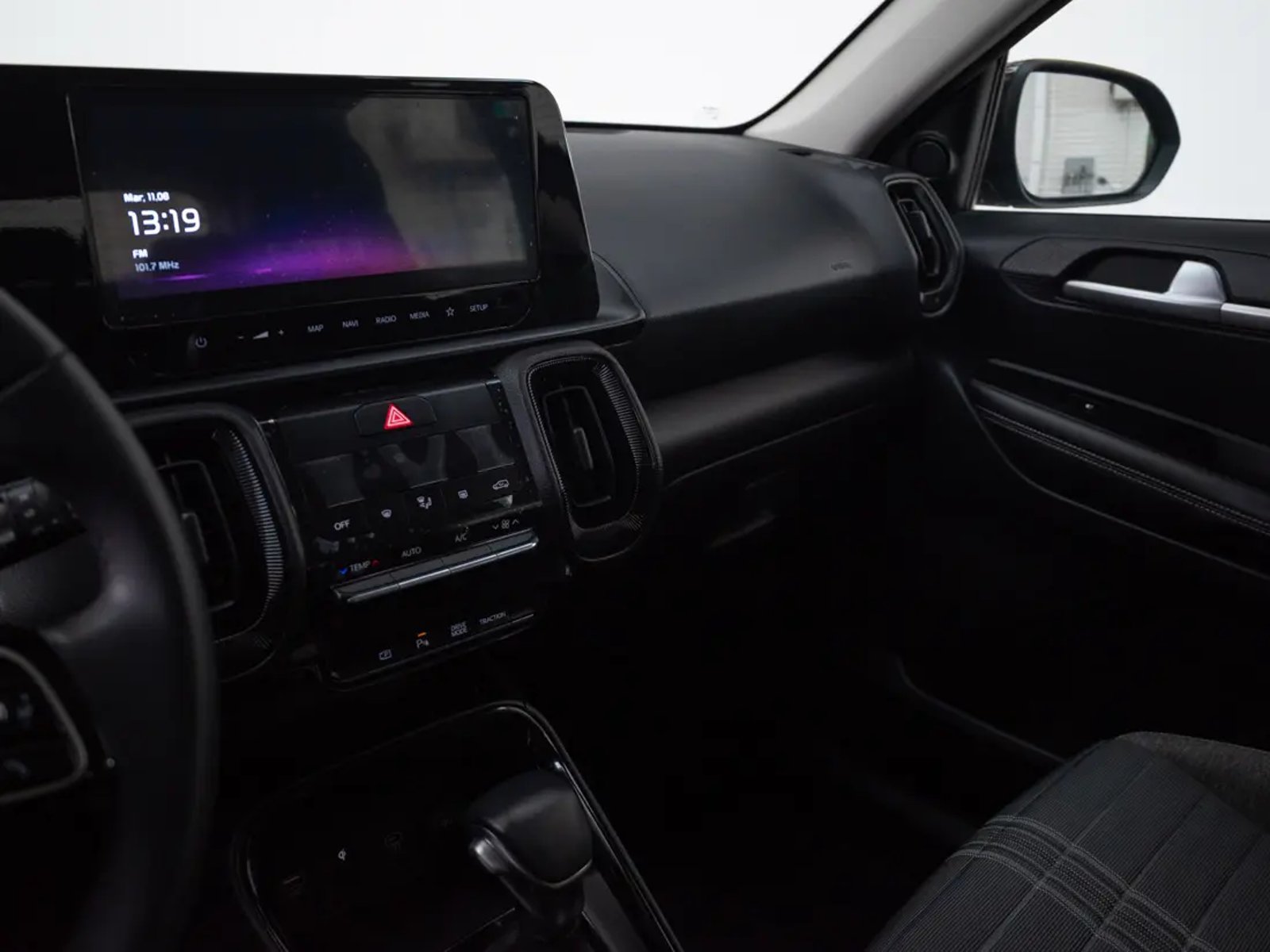 Kia SONET 2025 - Imagen 13 de 18