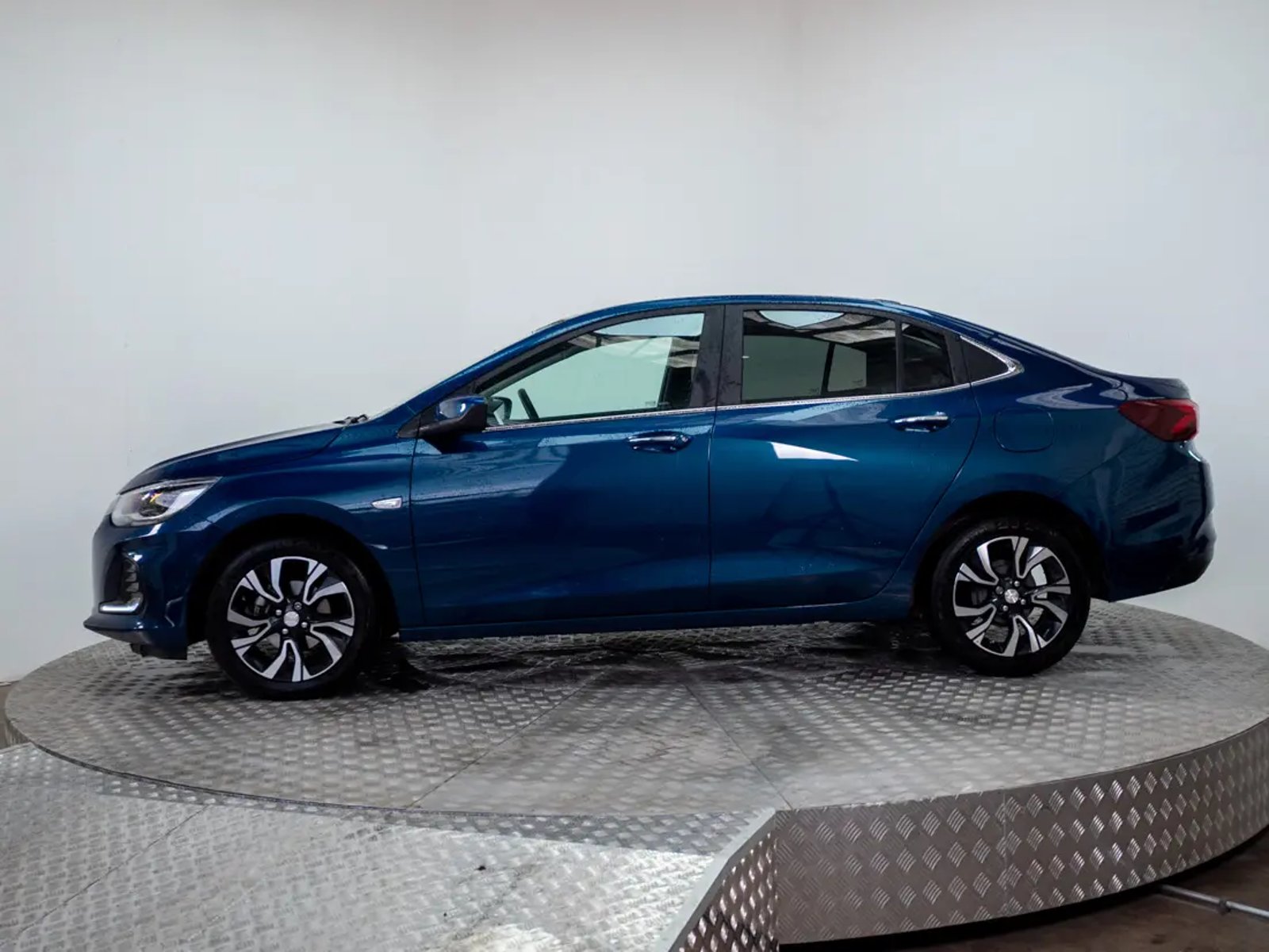 CHEVROLET ONIX 2024 - Imagen 4 de 19