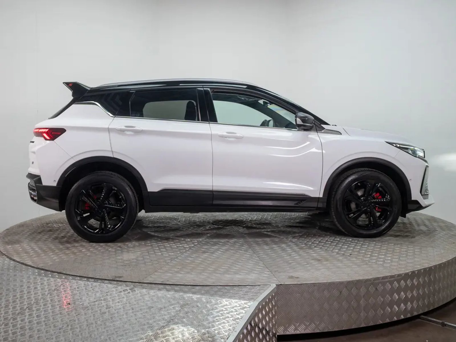 GEELY NEW COOLRAY 2023 - Imagen 8 de 20
