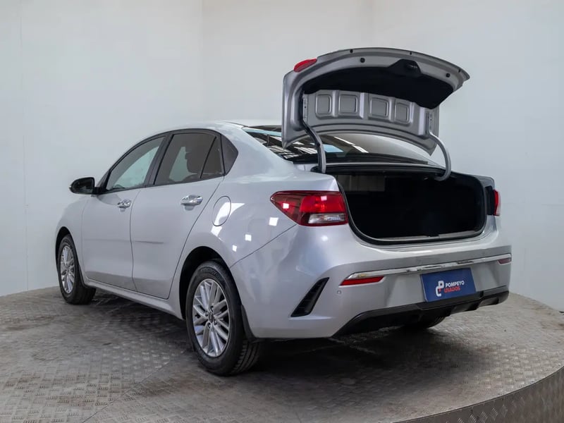Kia RIO 4 2023 - Imagen 10 de 20
