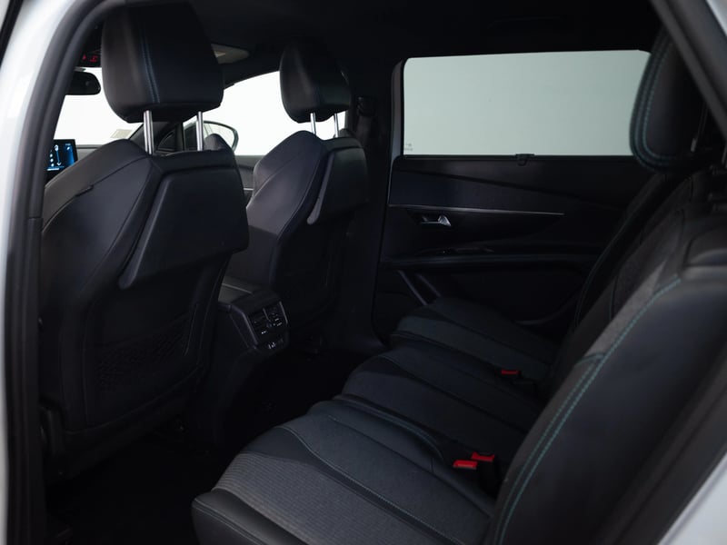 Peugeot NUEVO 5008 2023 - Imagen 14 de 19