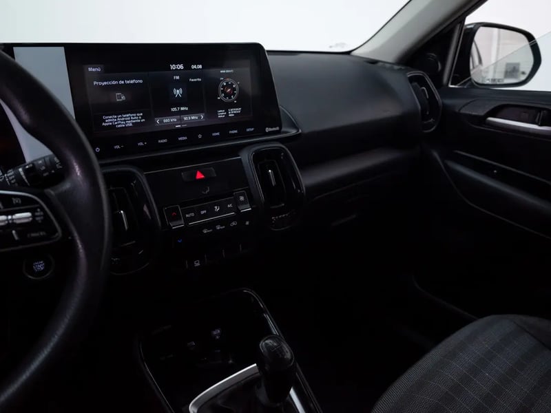 Kia SONET 2023 - Imagen 13 de 17
