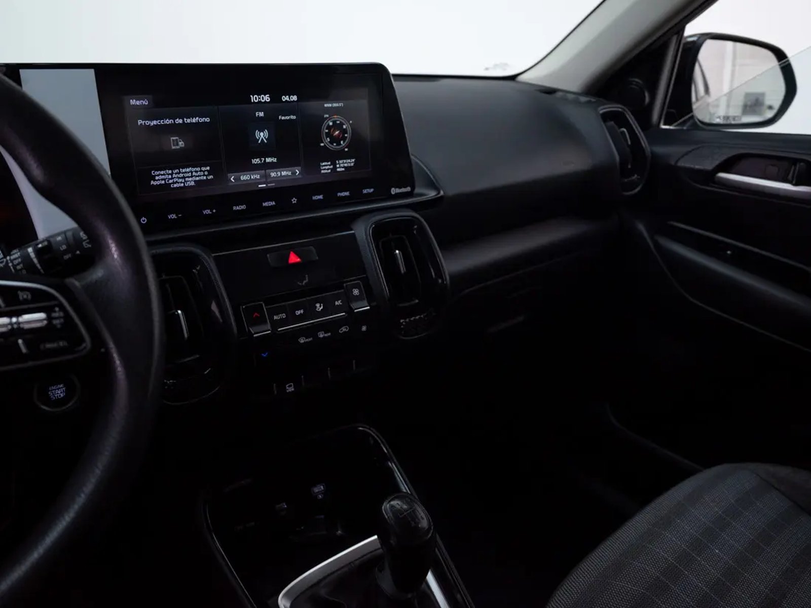 Kia SONET 2023 - Imagen 13 de 17