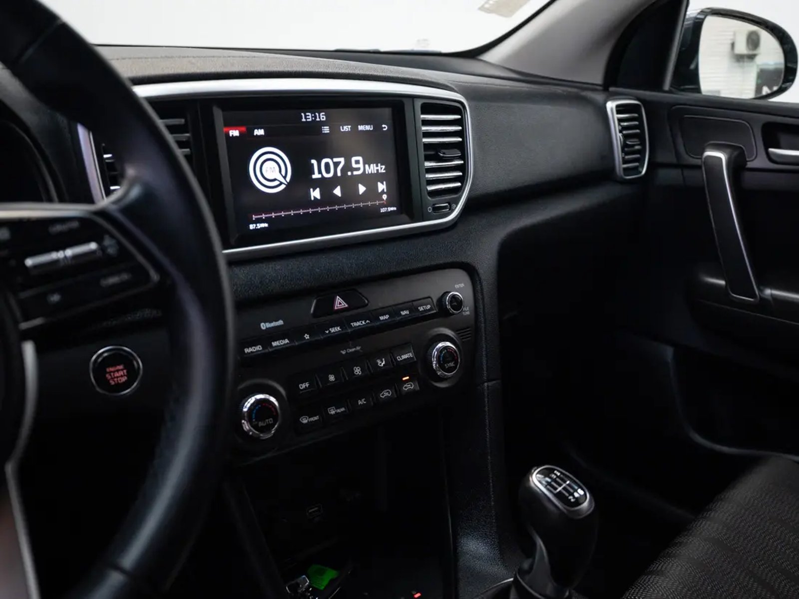 Kia SPORTAGE 2019 - Imagen 12 de 20