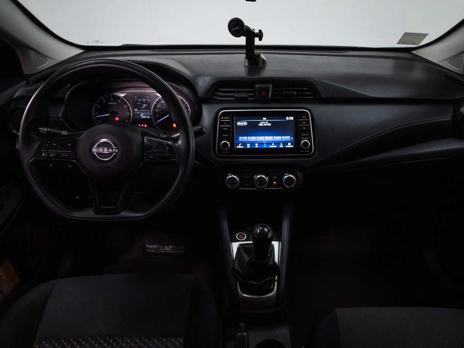 NISSAN VERSA 2025 - Imagen 15 de 19