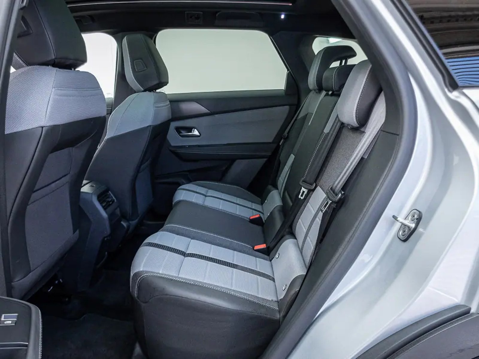 OPEL GRANDLAND 2025 - Imagen 16 de 18
