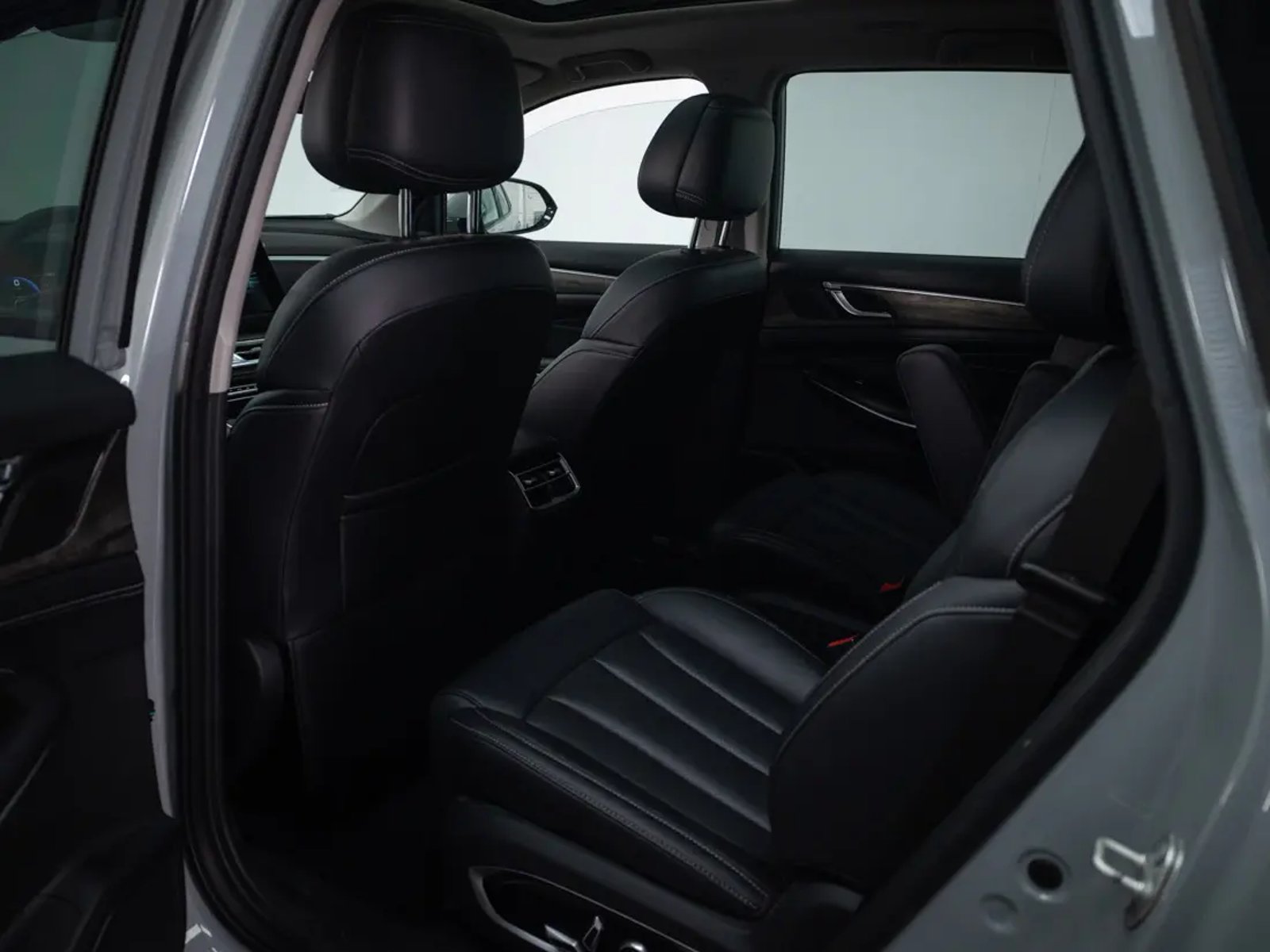 DFSK SUV 600 2025 - Imagen 14 de 20