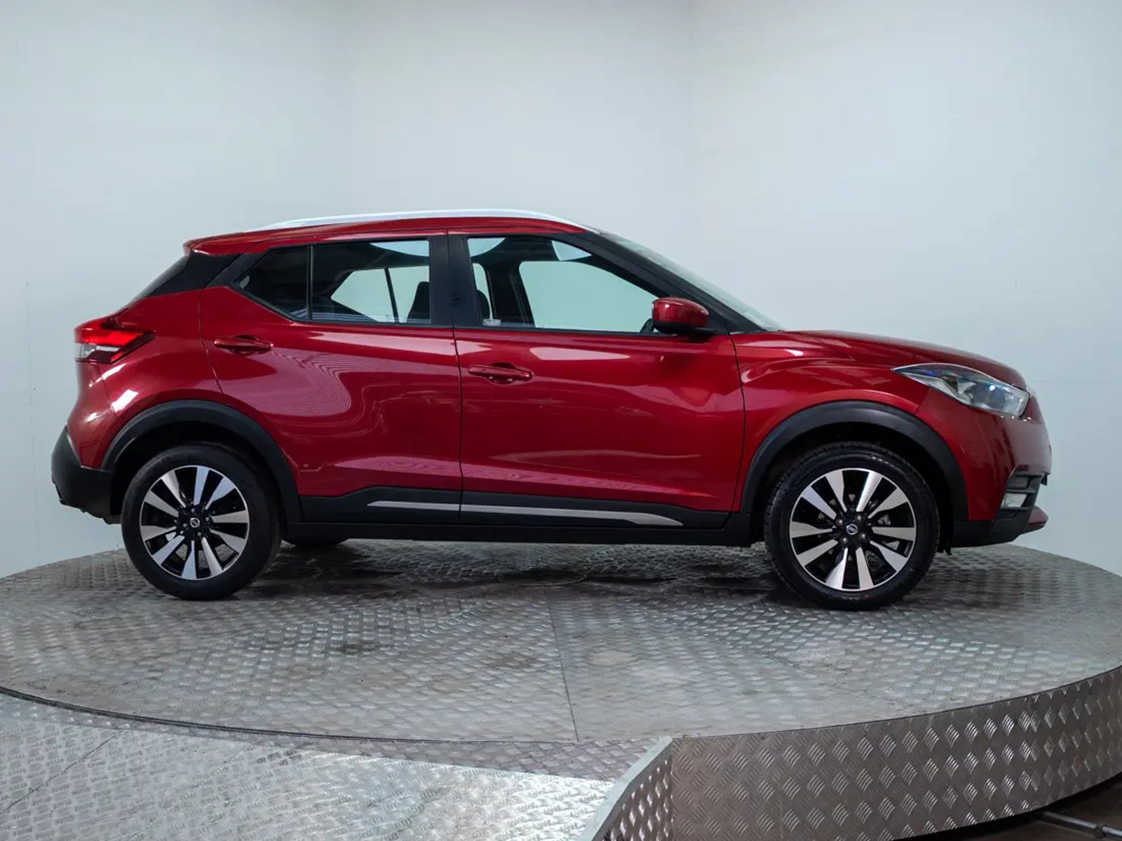 NISSAN KICKS 2019 - Imagen 8 de 18