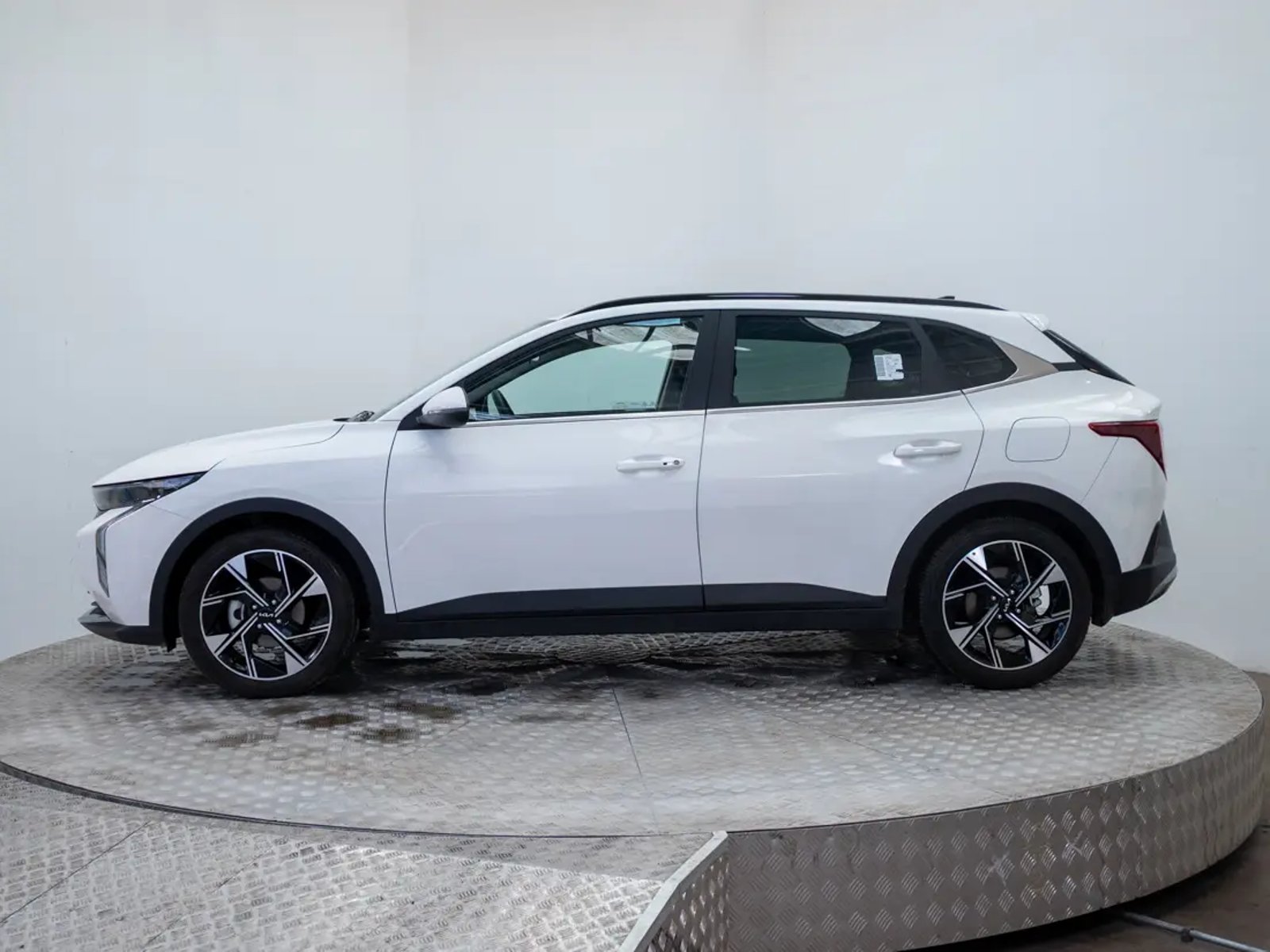 Kia K3 Cross 2025 - Foto 4 de 20