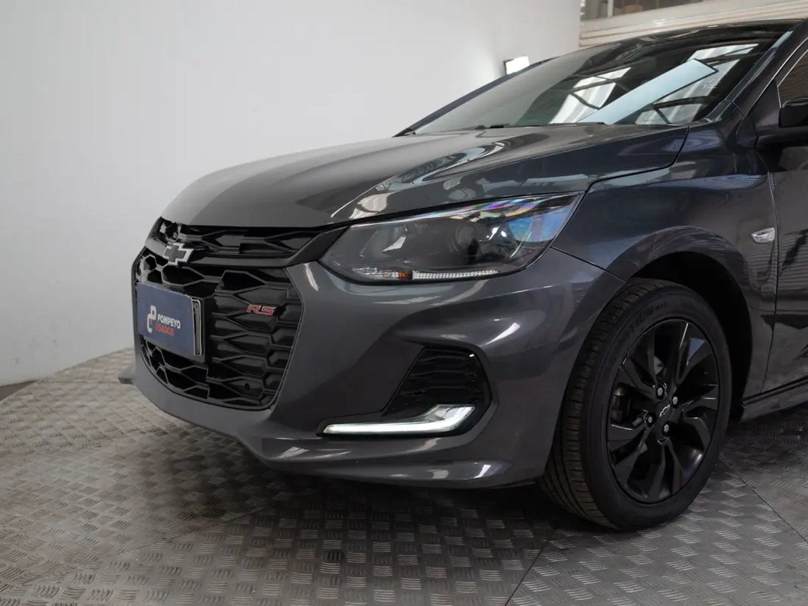 Chevrolet ONIX 2024 - Imagen 16 de 18